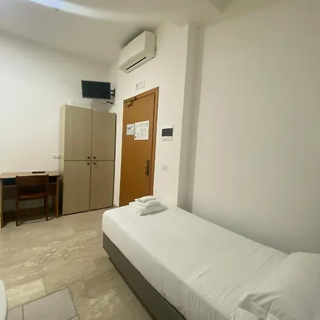 فندق Casa Per Ferie Santa Maria Alle Fornaci 3*