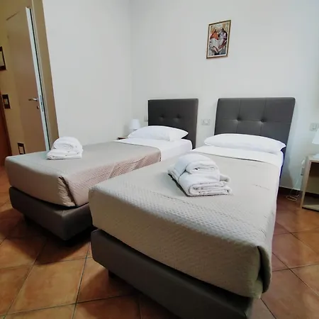 Hotel Casa Per Ferie Santa Maria Alle Fornaci